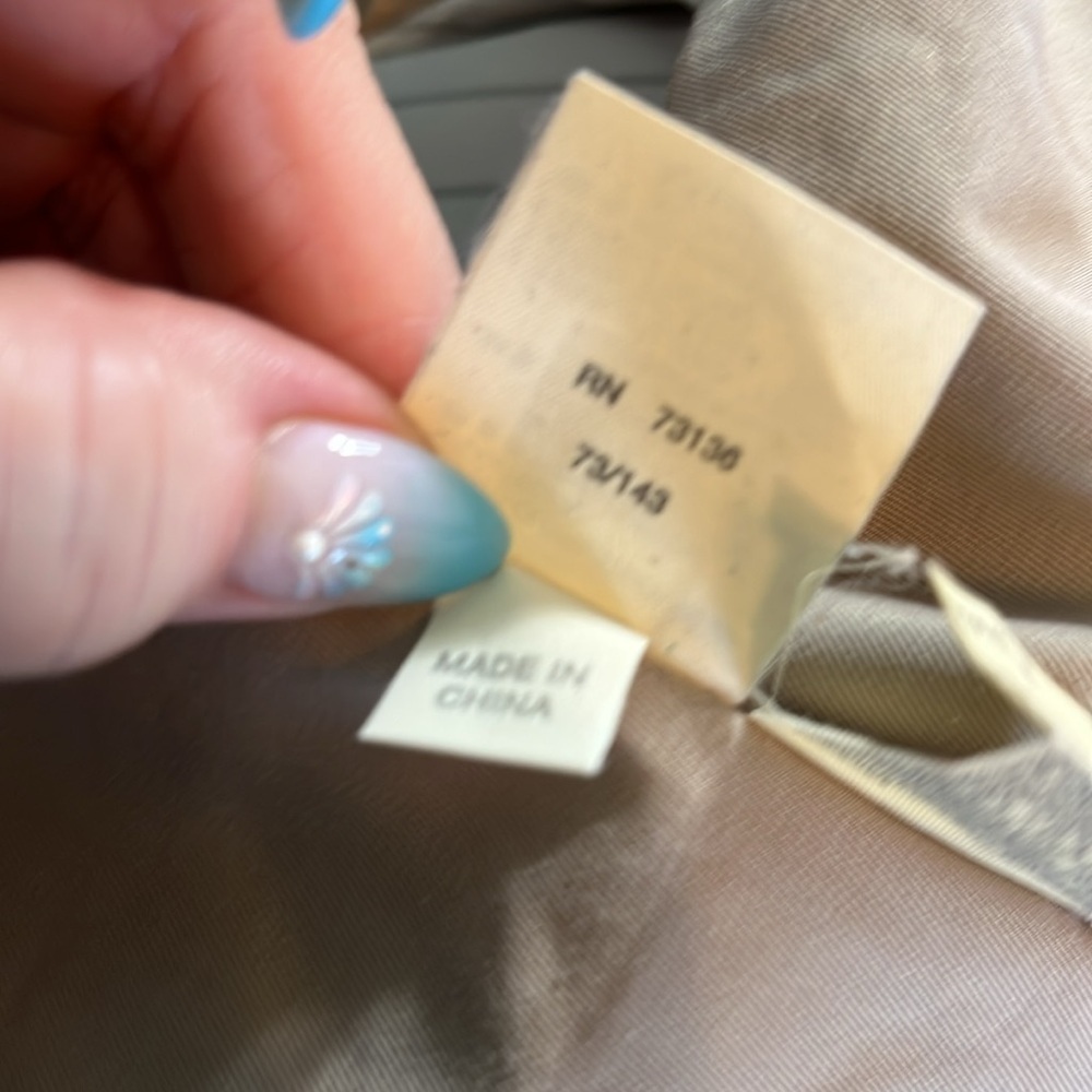 MaxMara Beige Trench Coat Size 12 Flap Pockets Tab Faux Belt Full Zipper & Snaps - Picture 12 of 13